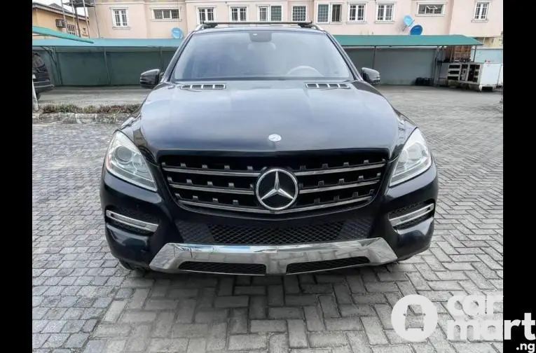 Mercedes Benz ML350 4Matic 2012 Model