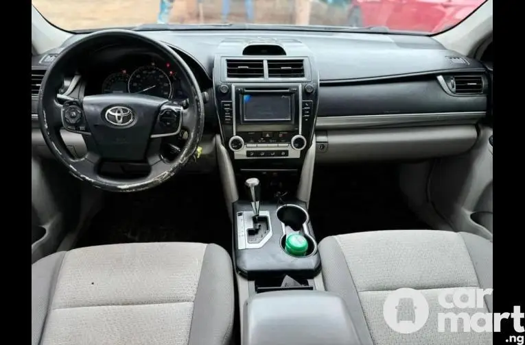 2013 TOYOTA CAMRY