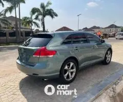 Foreign used 2010 Toyota Venza