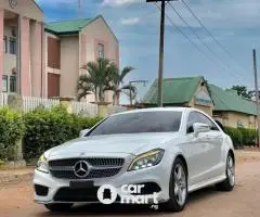 Super clean 2015 Mercedes Benz CLS400 4Matic