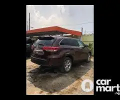 Foreign used 2015 Toyota Highlander LE