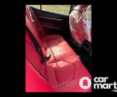 Super clean 2018 Toyota Camry SE