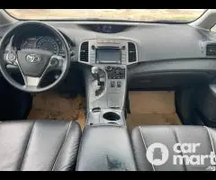 Toyota Venza 2015 model