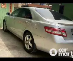 TOKS 2009 Toyota Camry With DVD And Reverse Camera